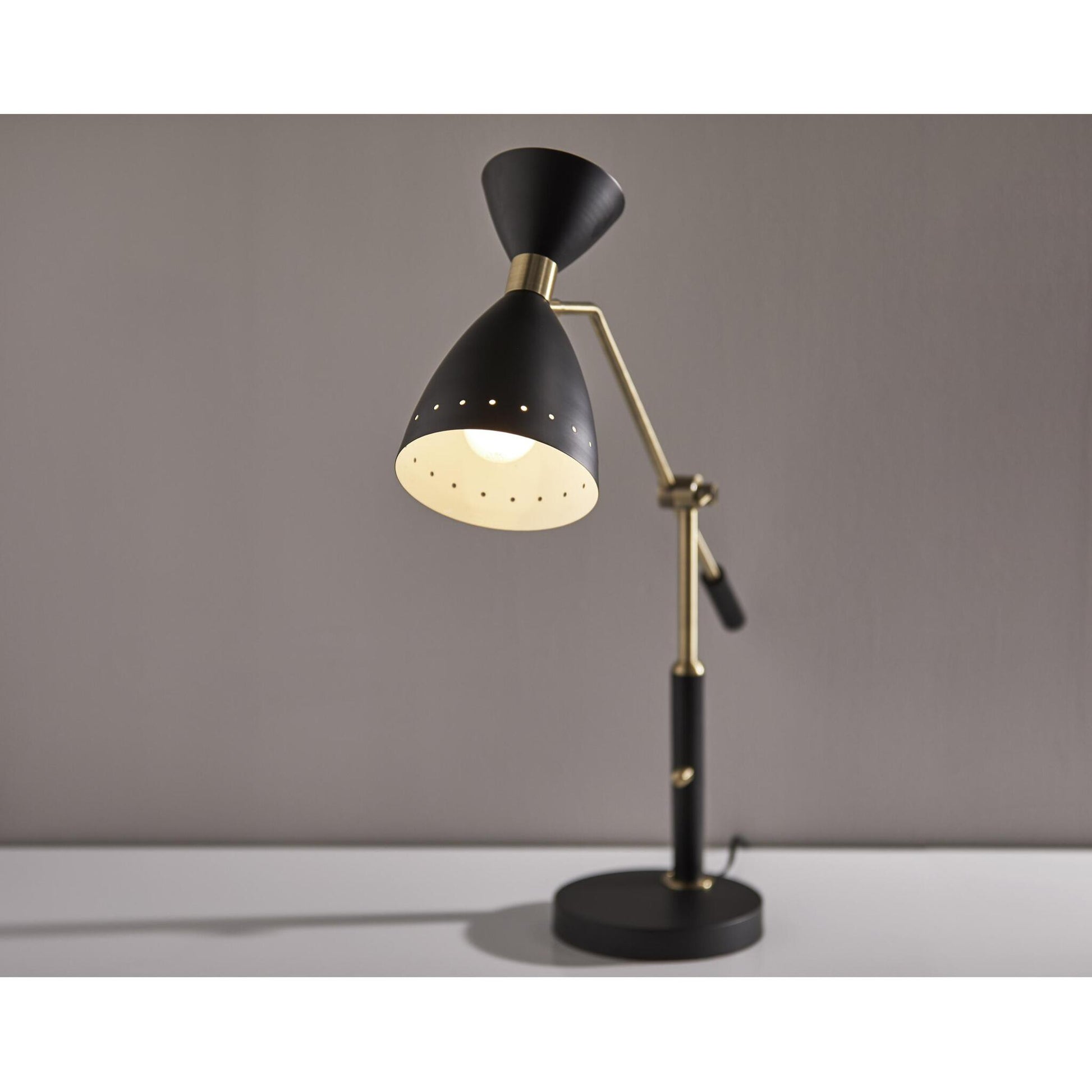 Oscar Adjustable Desk Lamp