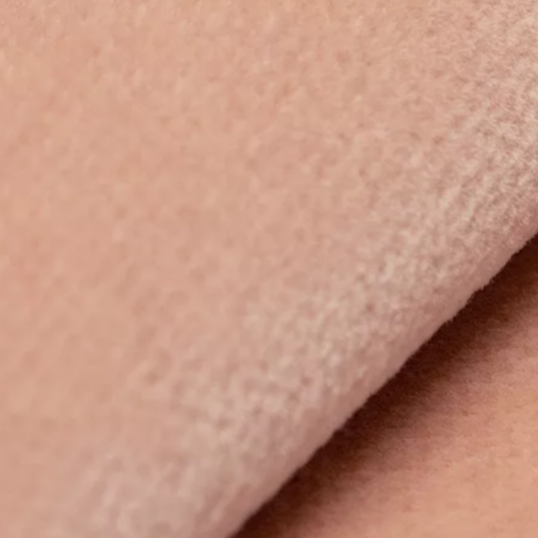 Champagne Luxe Velvet Swatch